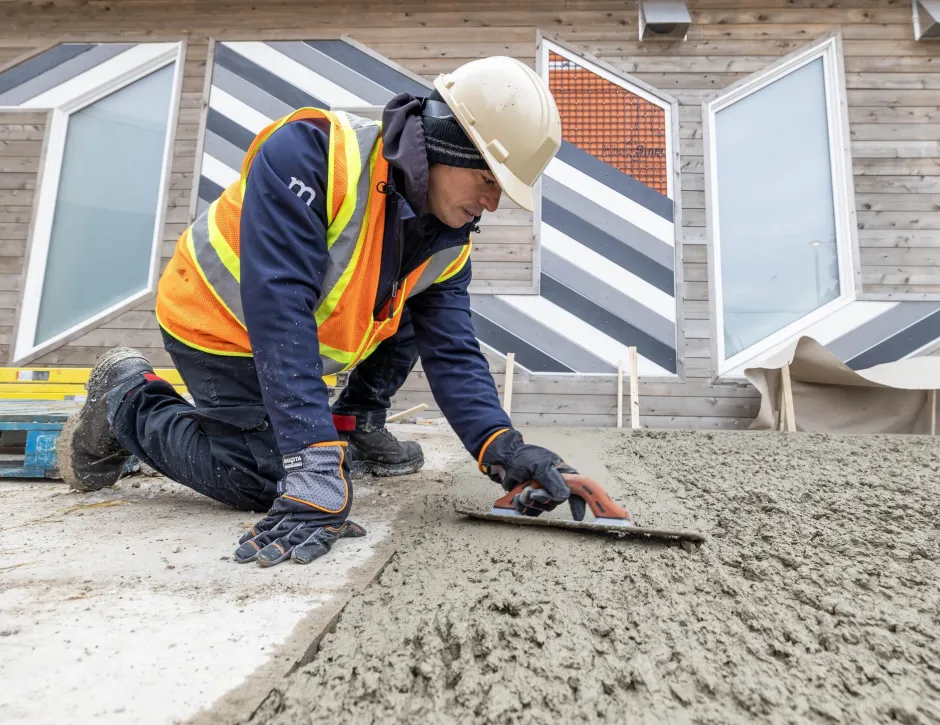 Construction worker Darwin Cacafranca on a Nova Scotia job site